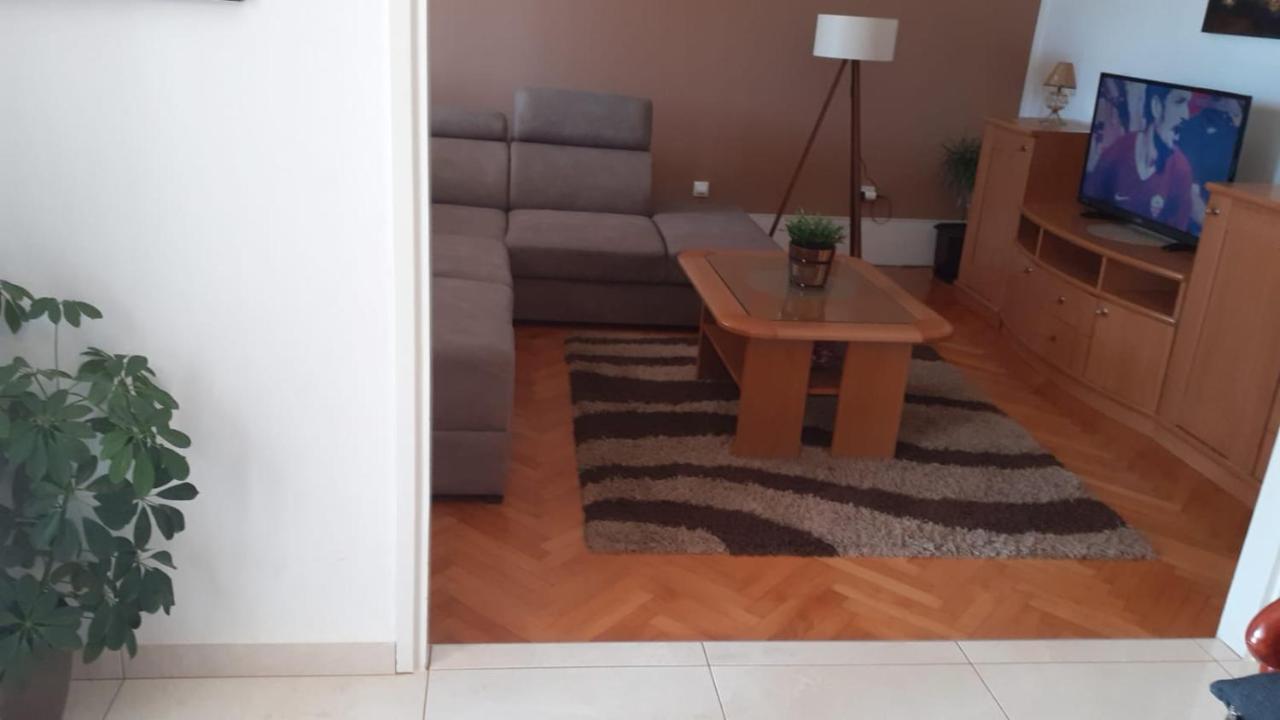 לוזובאק Apartment Viki מראה חיצוני תמונה